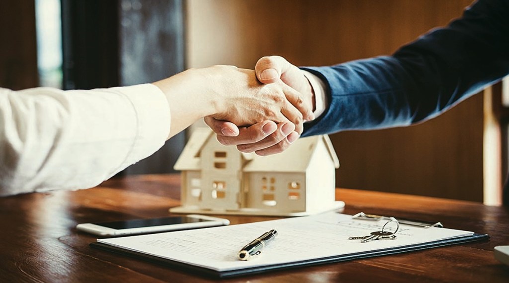Every homebuyer needs to have a detailed construction agreement with the promoter of the real estate project they are investing in. 