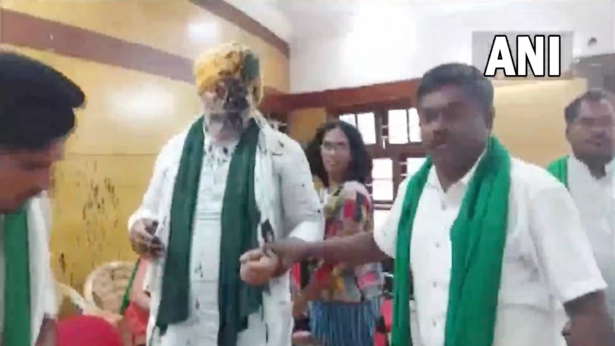 Ruckus at Bengaluru event after ink attack on farmer leader Rakesh