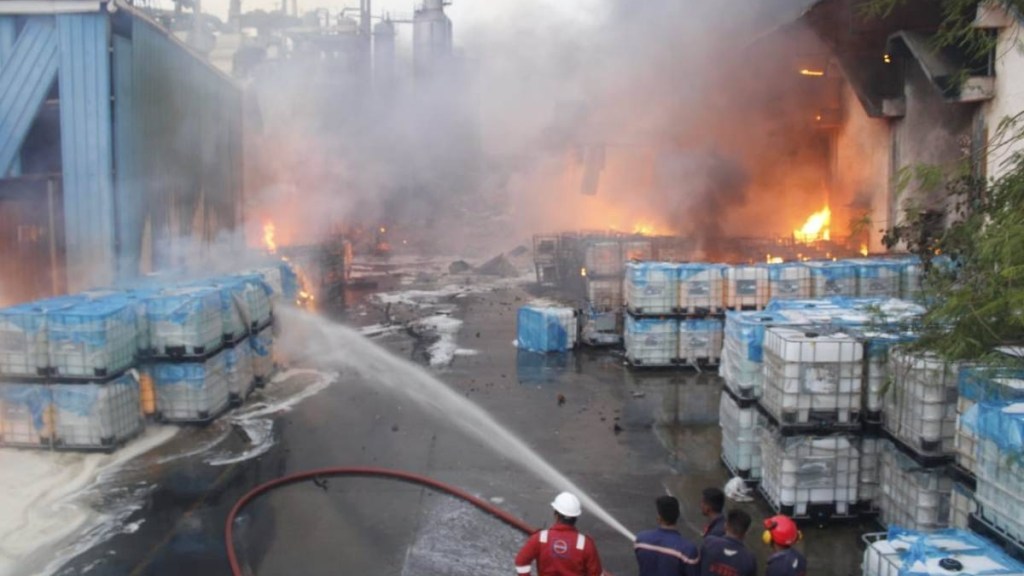 Gujarat: Fire at Vadodara chemical factory after blast; seven hospitalised, 700 shifted to safety