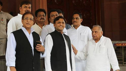 The disgruntled allies feel that the party’s decision is largely influenced by senior leader Azam Khan’s presence which has led to Akhilesh Yadav ignore the alliance partners. 