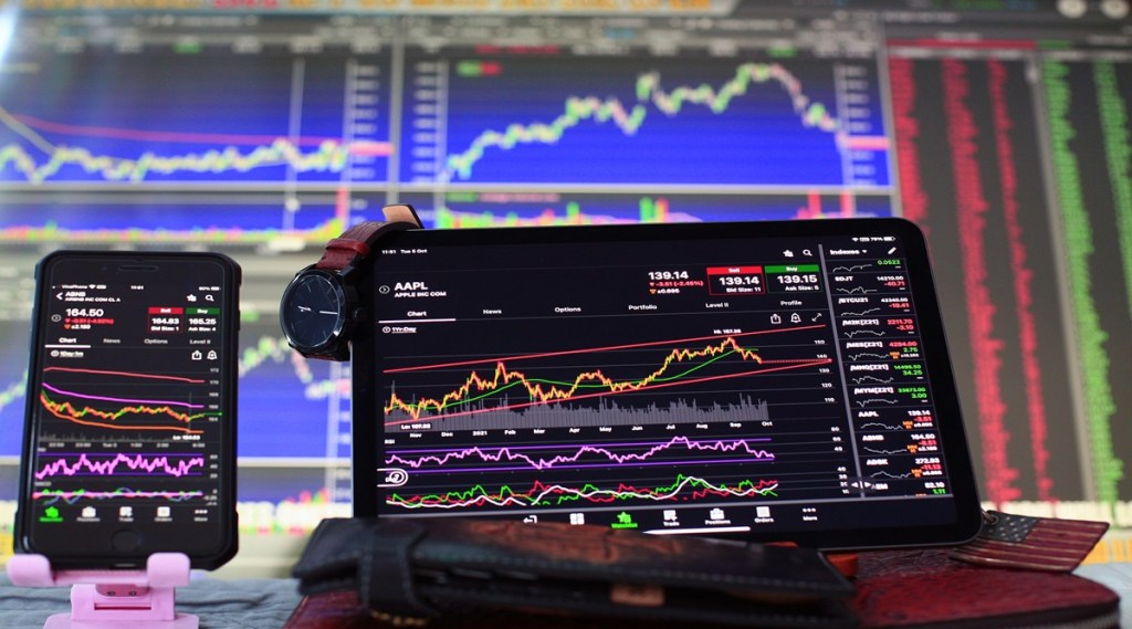 stocks to buy, it stocks, midcap it stocks, stock markets