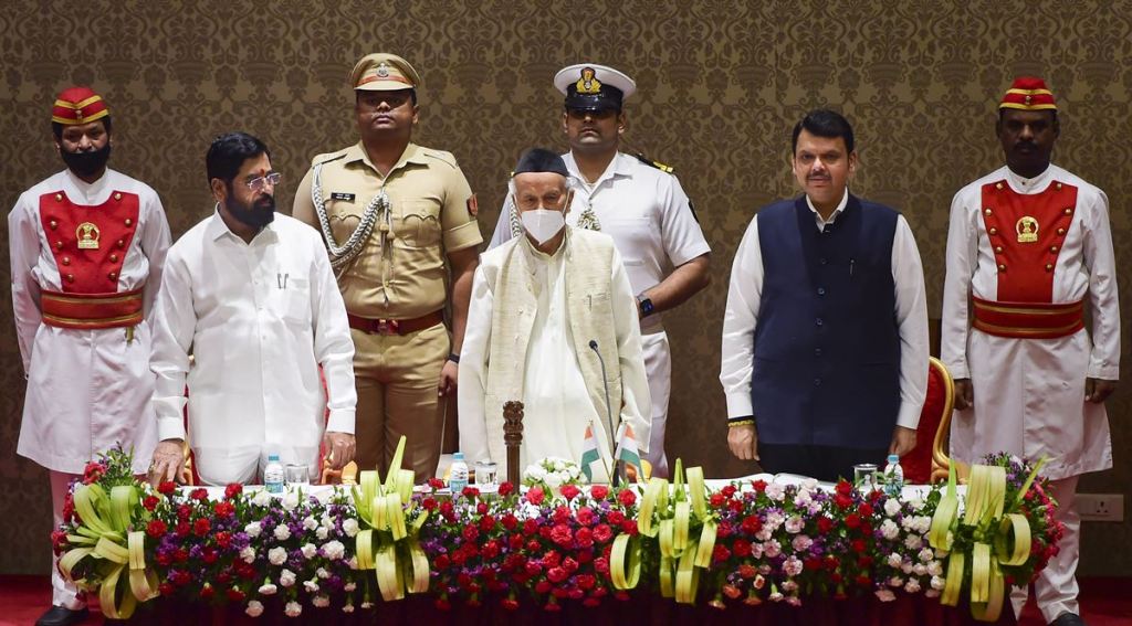 The latter cautioned the over-ambitious Fadnavis against revealing his hand too soon.