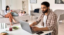 Earn extra income with Binomo, even from home, with minimal risk
