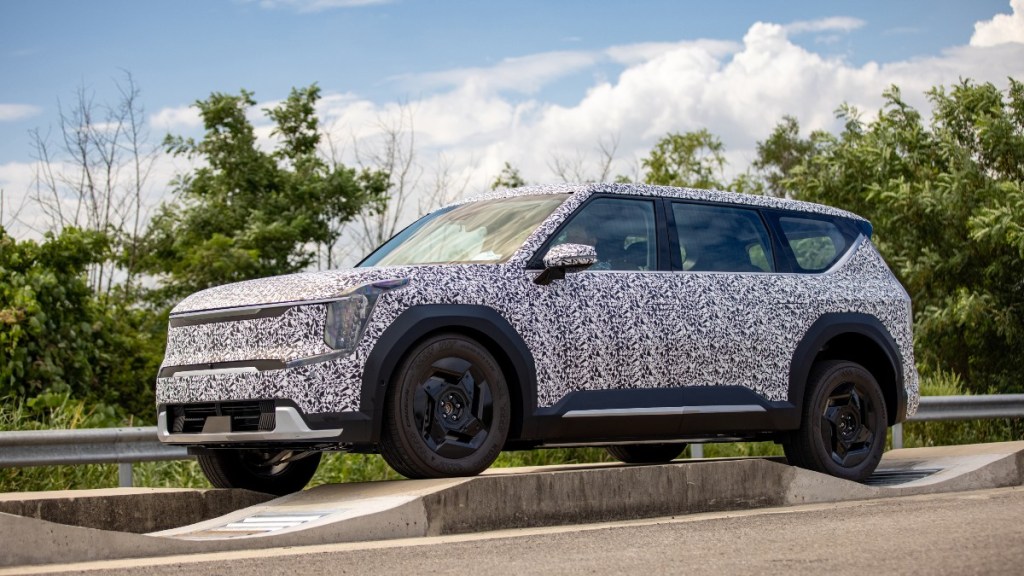 Kia EV9 electric SUV to debut in 2023 Electric Vehicles News The