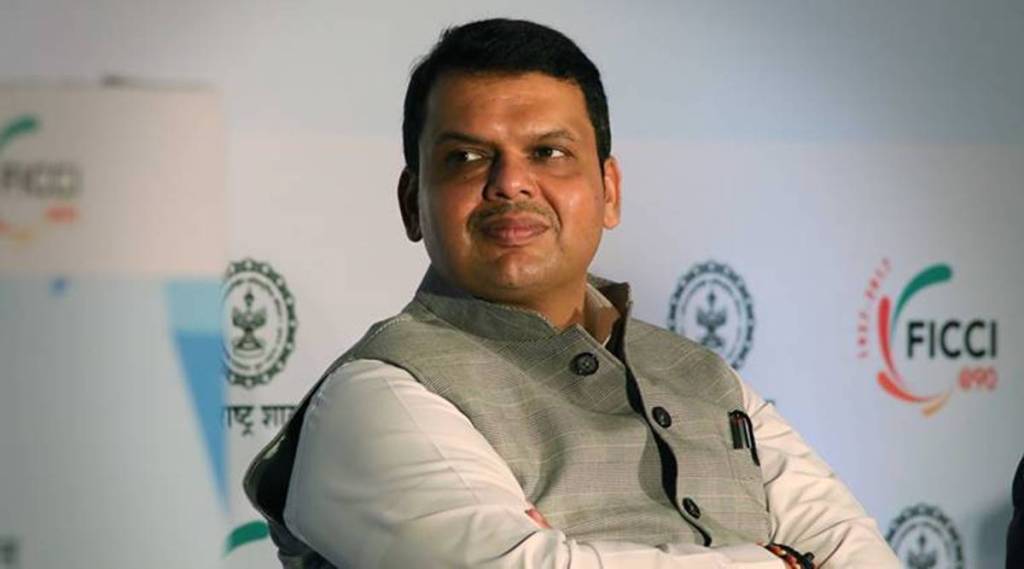 shiv sena on fadnavis