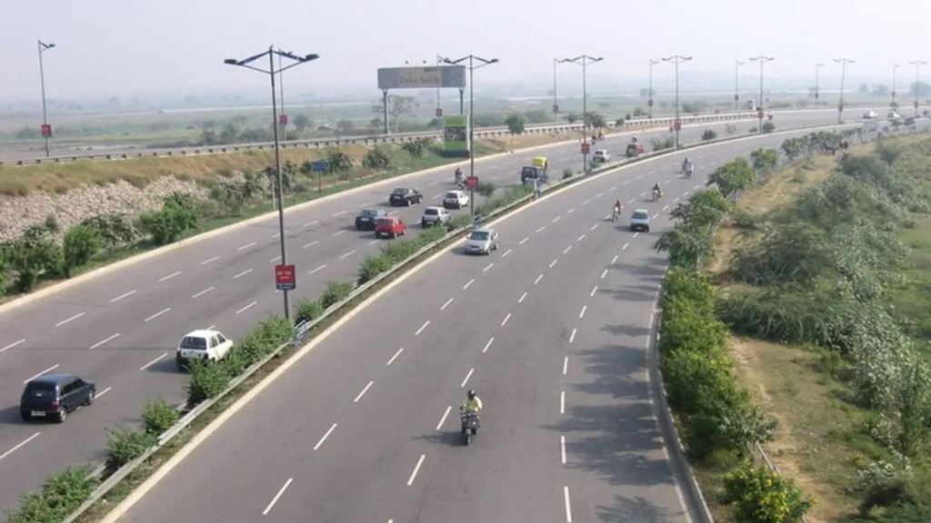 faster highways, traffic deaths, higher speed limits for cars on highways, higher speed limits for cars on expressways