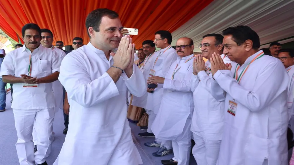 Rahul Gandhi at the 'Mehengai par halla bol' rally at Delhi's Ramlila Maidan on Sunday. (Photo: Twitter/Congress)