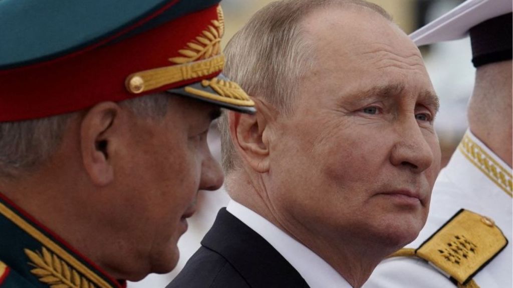 What are Vladimir Putin's options after Russian military setback in Ukraine