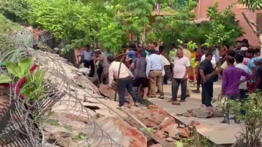 Noida Jal Vayu Vihar Wall Collapsed: Search operations are underway to ensure that no labourers working at the site are still trapped under the debris. (ANI)