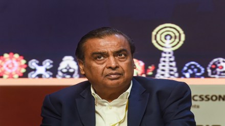 Reliance Industries, mukesh ambani, mukesh ambani Singapore office,