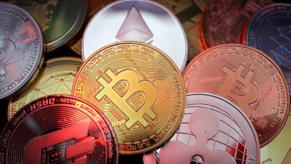 Industry experts stated that interest rates decrease in December would result in a crypto surge