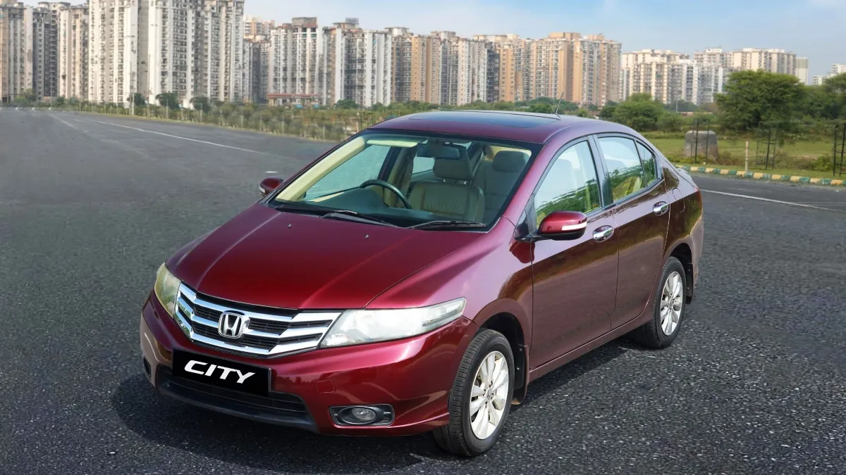 The third-generation Honda City (2008-2013) featured aero-shot styling. Its biggest USP was its 117 bhp 1.5-litre i-VTEC petrol motor. Moreover, the third-gen Honda City got ABS and airbags as standard and even a sunroof in higher trims.