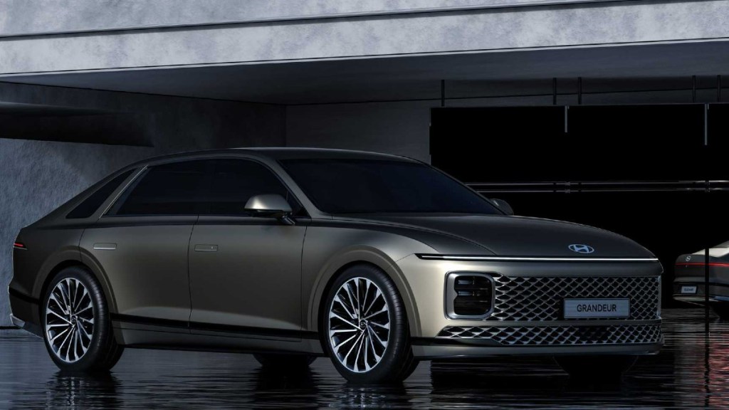 Hyundai Grandeur sedan revealed: All you need to know