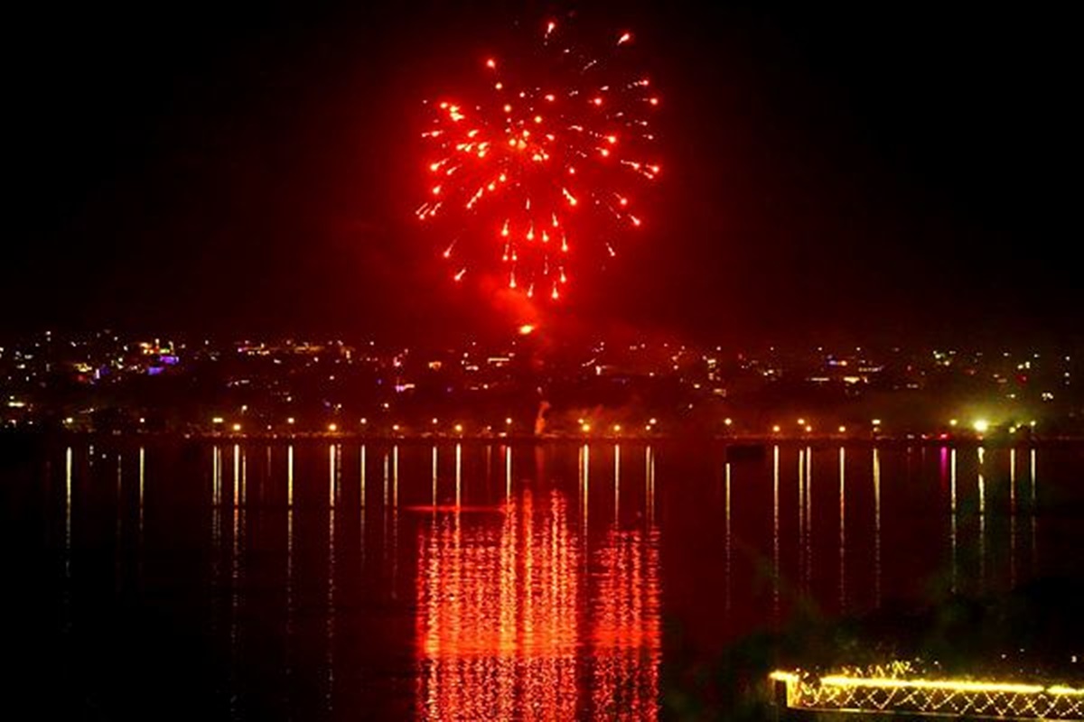 Fireworks light the sky on the eve of Diwali festival at Anasagar lake in Ajmer. (PTI Photo)