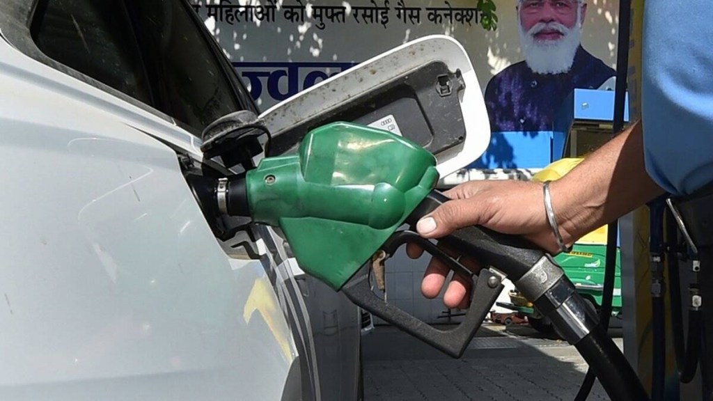 CNG vehicles have advantage over diesel, petrol despite reducing price
