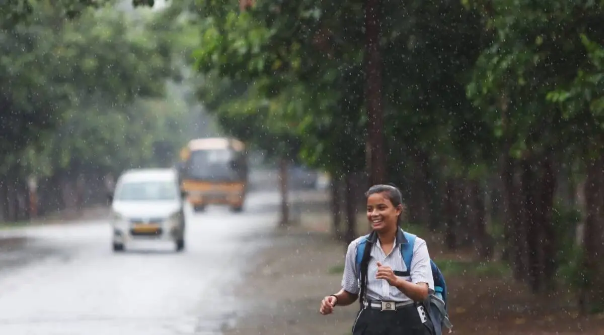 Delhi weather update Windy, cloudy morning in national capital; rain likely Science News