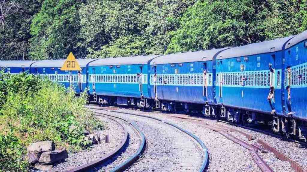 train ticket bookiing