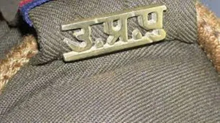 Police convoy carrying mafia Atiq Ahmed enroute to Prayagraj