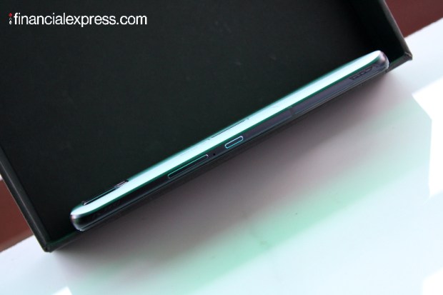 Asus ROG Phone 6 unboxing and hands-on review: A phone with virtually ...