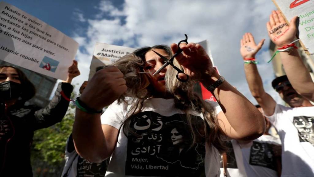 Protest in Iran on women rights