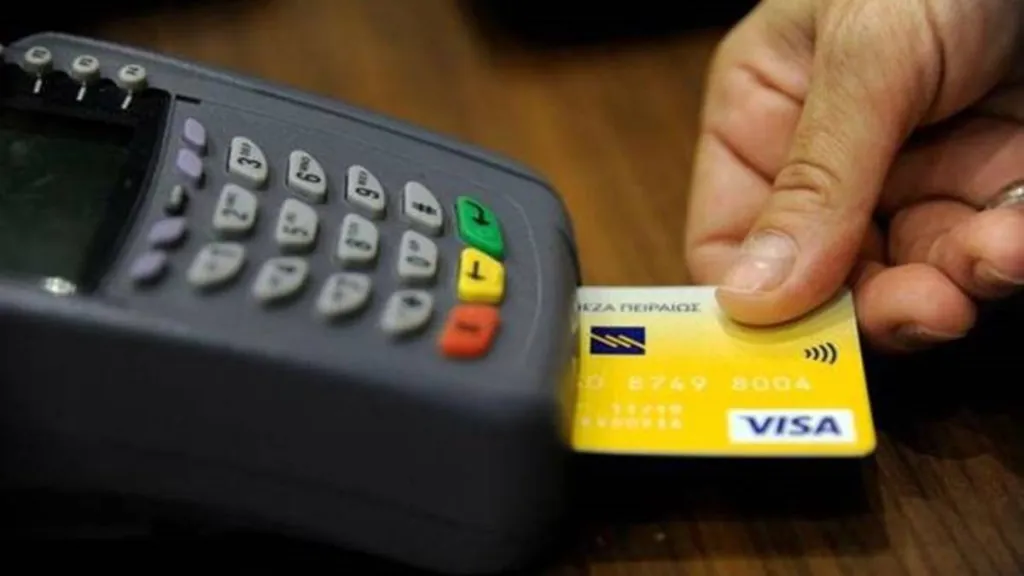 credit card dues, free credit period, due date, credit card bills, interest free credit, COVID, managing credit card, late payment penalties, higher interest rates, credit scores, card deactivation, moratorium