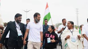 rahul gandhi with Rohith Vemula mother pic