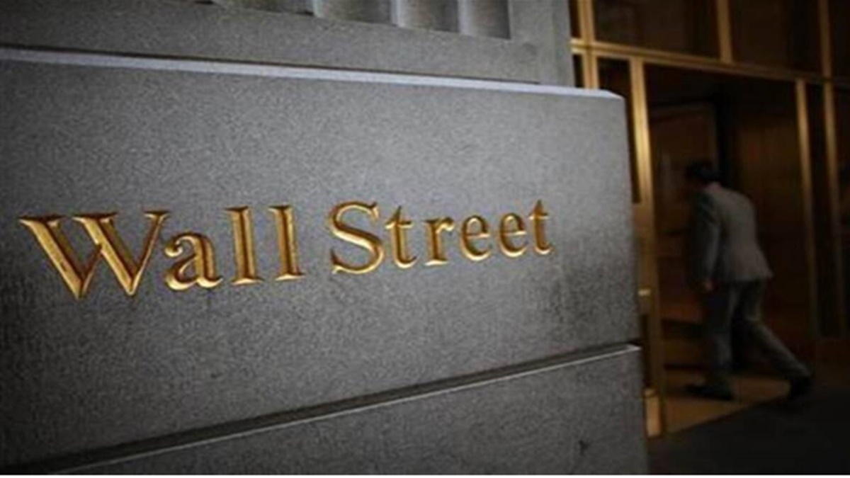 US Stocks Wall Street futures slip on China COVID woes; Apple falls