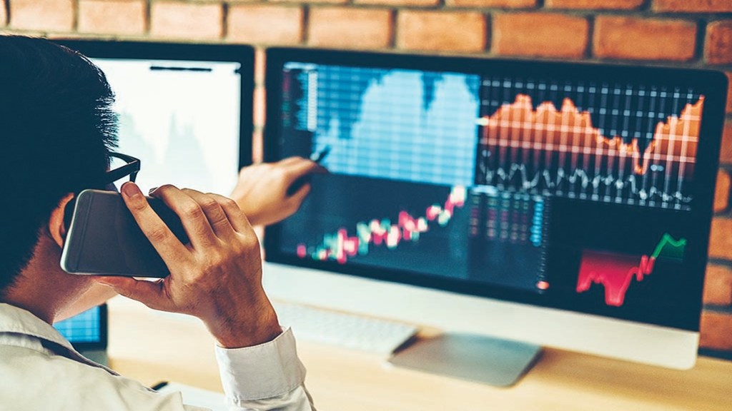 Alpha, Nifty Largecap index, cumulative earnings growth