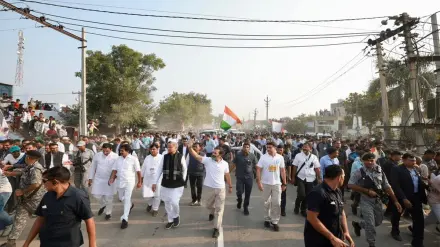 Congress leader Rahul Gandhi and Rajasthan Chief Minister Ashok Gehlot during the Bharat Jodo Yatra in Rajasthan. (Photo: Facebook/AshokGehlot.Rajasthan)