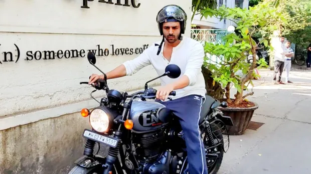 Kartik Aaryan Hunter 350