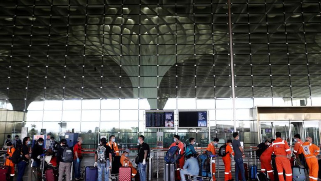 Mumbai Airport, Mumbai Airport news, Mumbai Airport latest, Mumbai Airport server crash, Mumbai Airport today, Mumbai International Airport Limited, Adani Group, CISF, MIAL