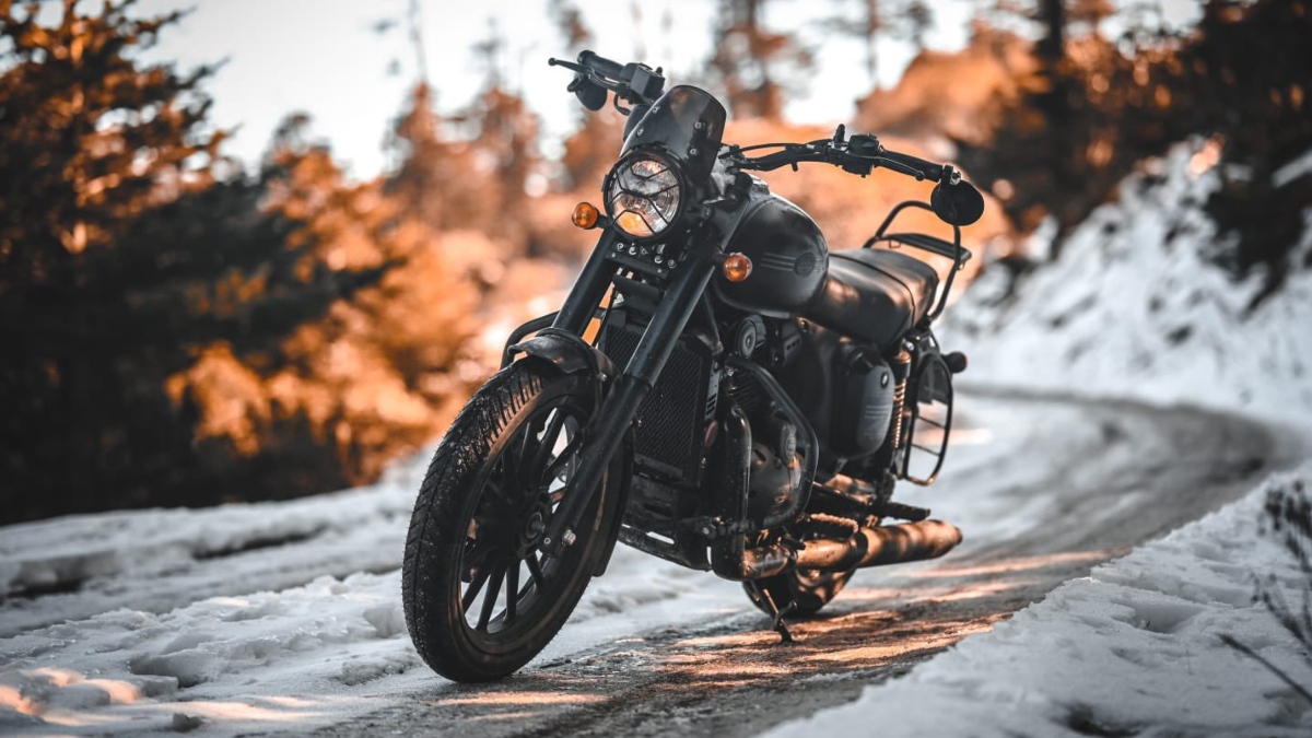 In terms of pricing, the Jawa 42 Tawang Edition costs Rs 2.14 lakh, ex-showroom. It demands a premium of around Rs 20,000 over its standard variants.