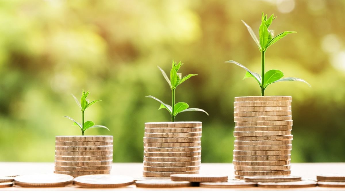 Wealth of ultra-wealthy to continue to rise in 2023: Survey - Industry ...