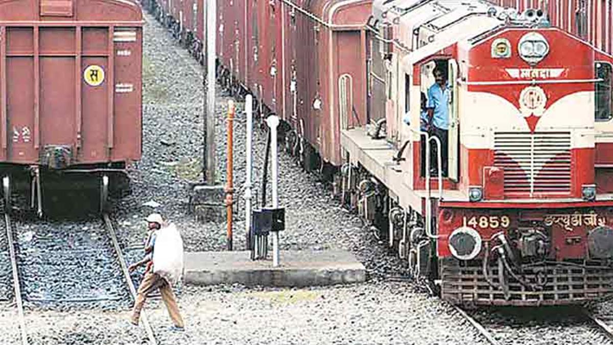 Indian Railways’ earnings from freight increases by 16 compared to