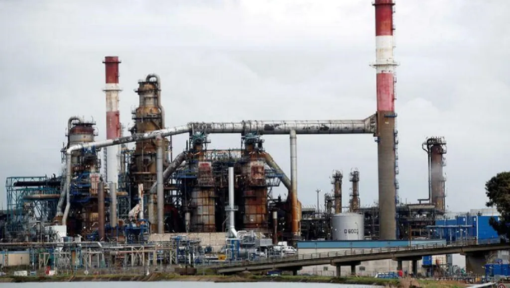 MRPL, refinery expansion, petrochemical production, investment, oil demand, consumption, transport fuels, importer, ONGC