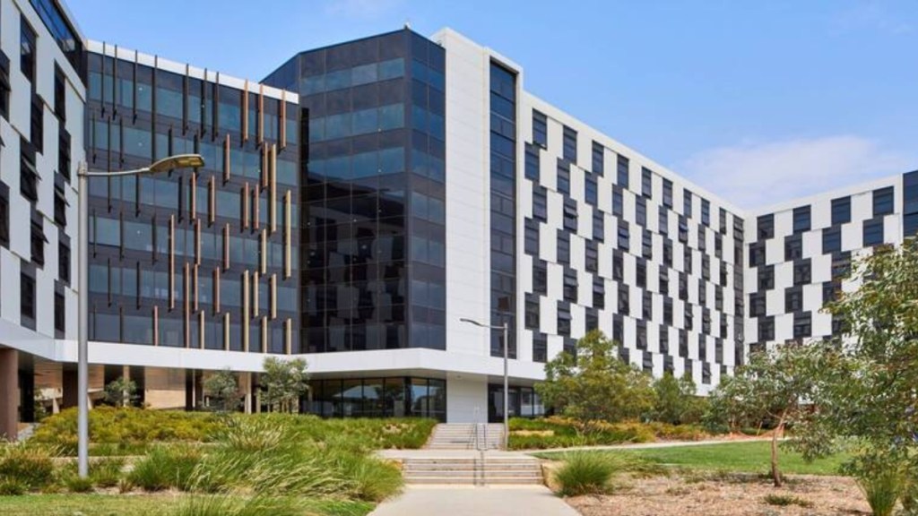 University of Canberra launches Bachelor of Nursing programme at Sydney