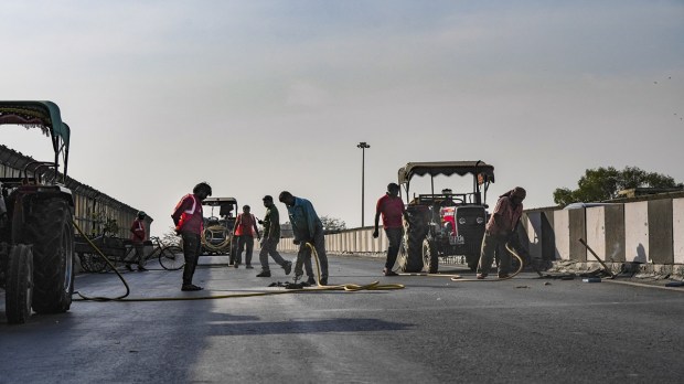 According to an advisory issued by the traffic police, the repair work of the carriageway from Nehru Place to the IIT flyover will be taken up first and the work on the other carriageway from the IIT flyover to Nehru Place will be taken up thereafter. (PTI photo)