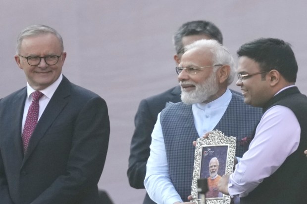 BCCI's secretary Jay Shah felicitates Prime Minister Narendra Modi as Australian prime minister Anthony Albanese watches before the start of the fourth cricket test match between India and Australia. (AP photo)
