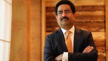 Like mother, like son Kumar Mangalam Birla honoured with Padma