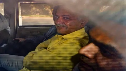 Delhi Deputy Chief Minister Manish Sisodia being taken to Rouse Avenue Court by CBI officials in the excise policy case, in New Delhi, Monday, Feb. 27, 2023. (PTI Photo)
