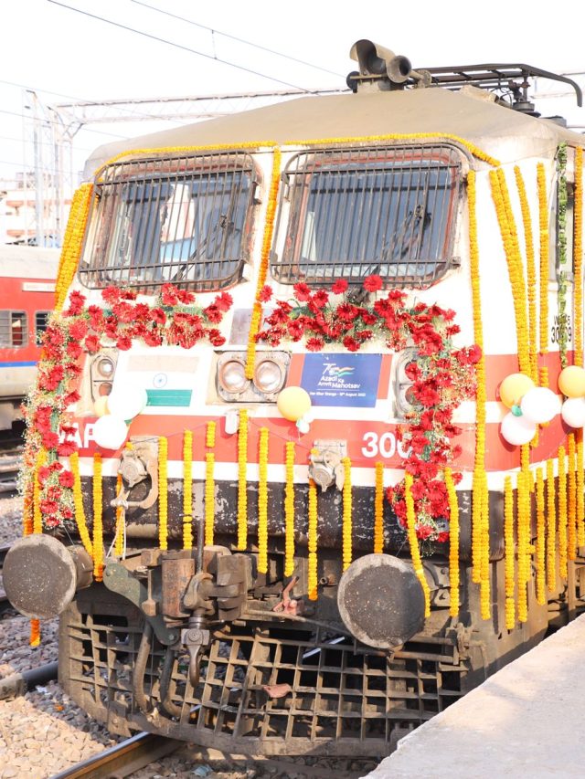 features-of-bharat-gaurav-deluxe-ac-tourist-train-the-financial-express
