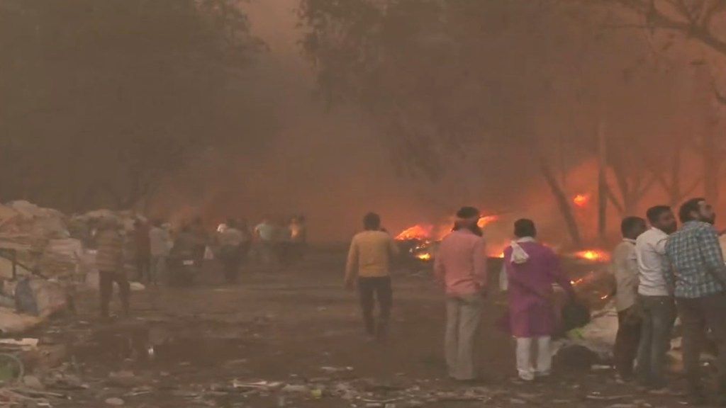 delhi fire, fire at tikri kalan, delhi fire news,