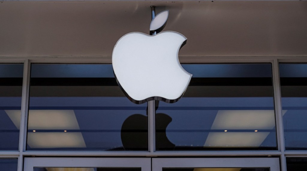 apple, iphone, production, assembly lines, Foxconn, supplier, manufacturing hub, retail stores, technology, supply chain