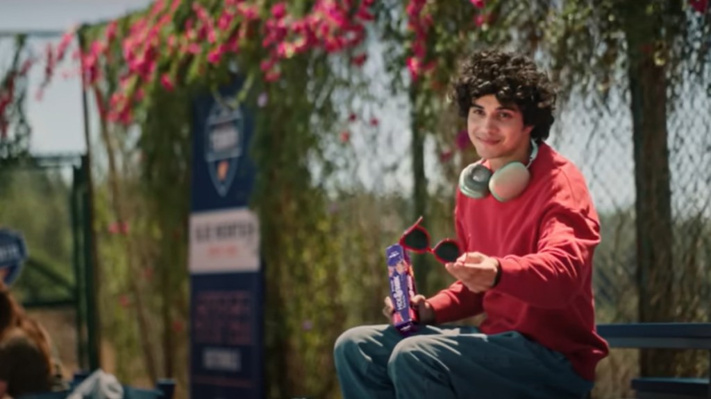 The ad showcases how Hide & Seek cookies can be a catalyst for connecting with a special someone