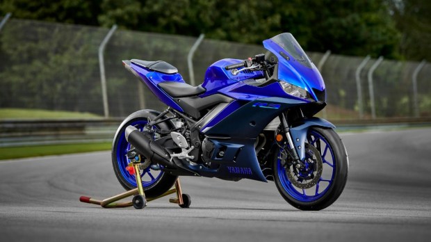 Yamaha R3