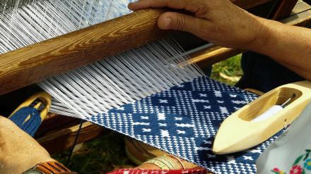 msme, sme, creative economy, rural manufacturing, artisans, handcrafted, handmade, artisanal products, handloom, handicraft, kvic, osh, artisans osh