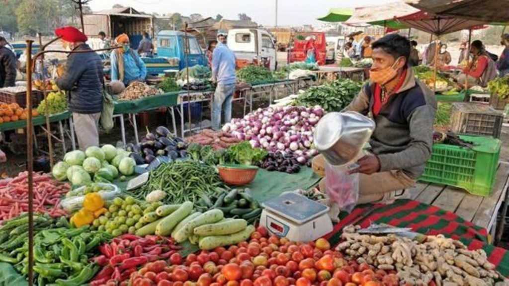 CPI inflation, retail inflation, food inflation, food prices, favourable base, seasonal impact, RBI, repo rate, interest rate