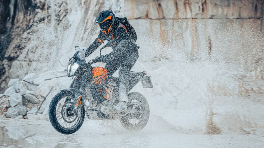 2023 ktm 390 adventure