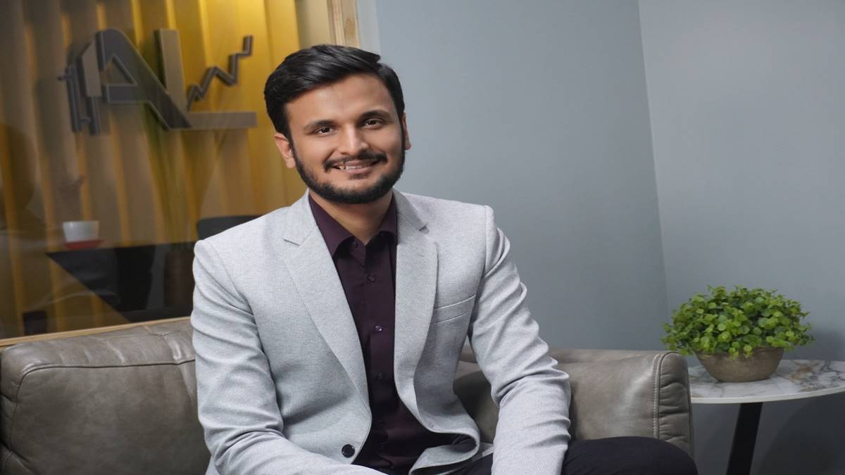 He left CA at the age of 19, he is now a top trader; Meet Afzal Lokhandwala and know about his journey