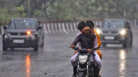 rain,weather update,delhi,delhi weather,heavy rain lashes delhi,delhi ncr